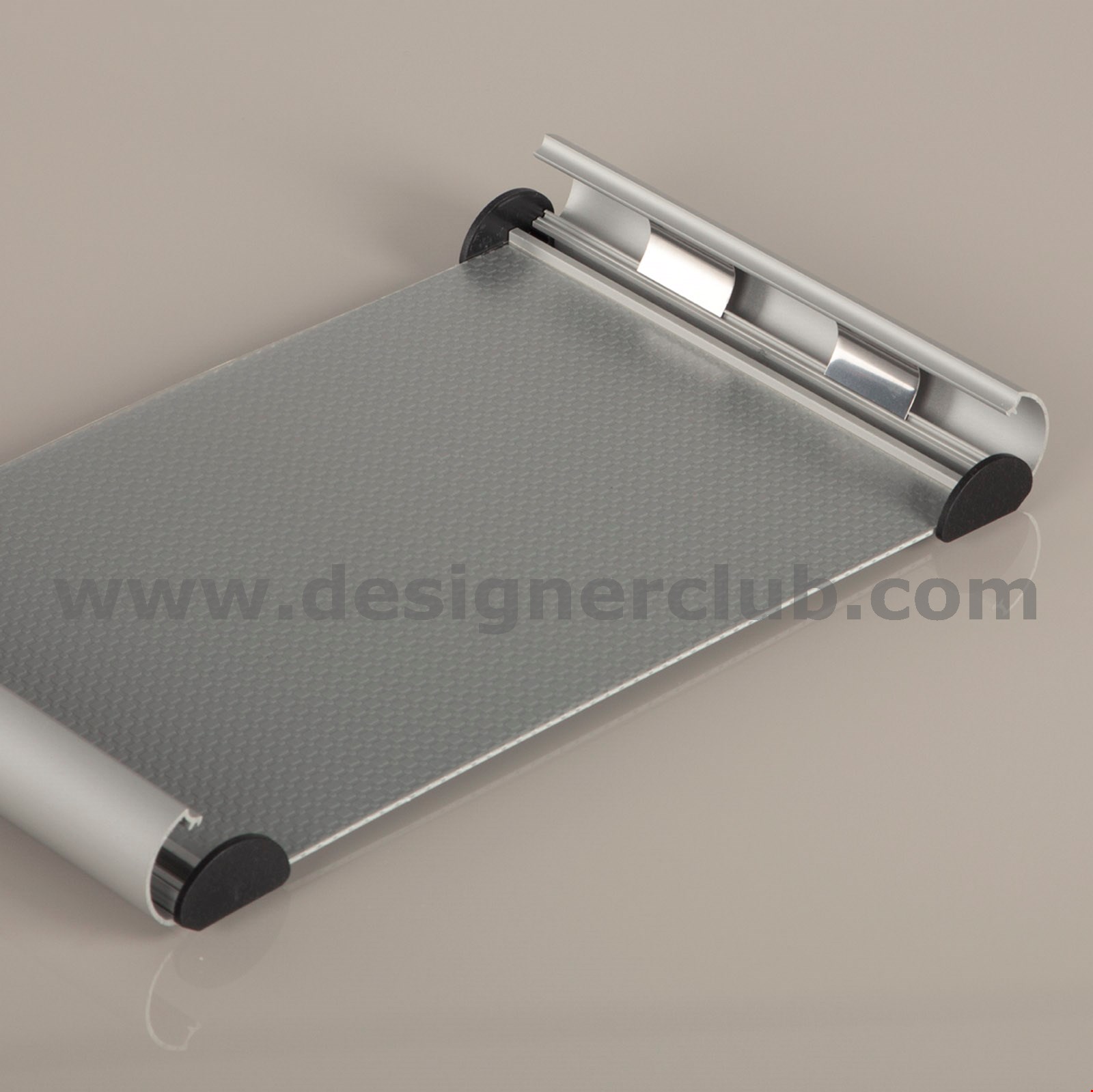 TARGA CON PROFILO A SCATTO IN ALLUMINIO MM. 148 X 210